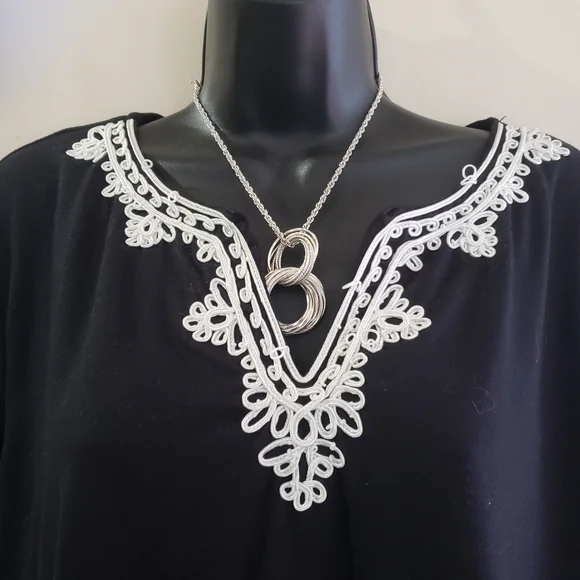 Ruby Rd/women's v-neck Top - Picture 2 of 7